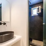 Zen Suites&spa Hotel Perissa (Santorini)
