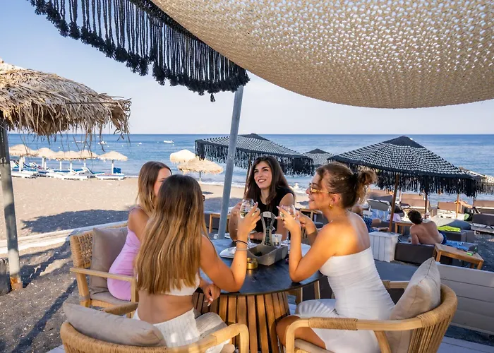 Zen & 5* Perissa (Santorini)