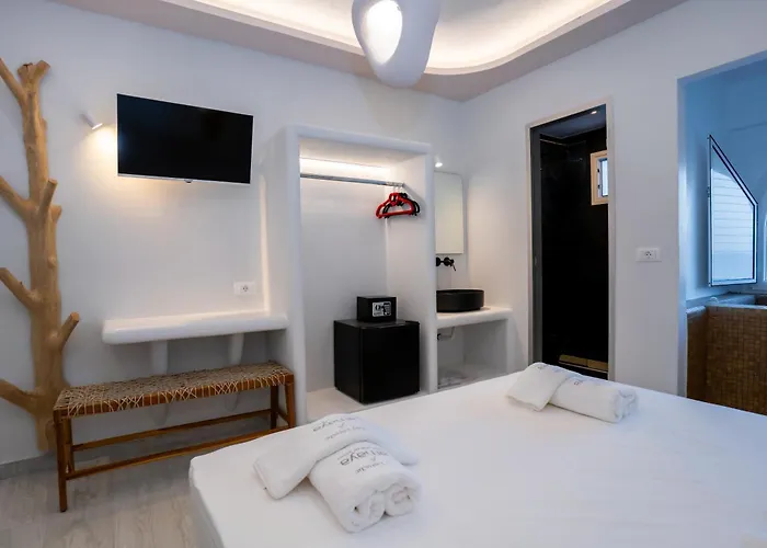 Hotel Zen & Perissa (Santorini)