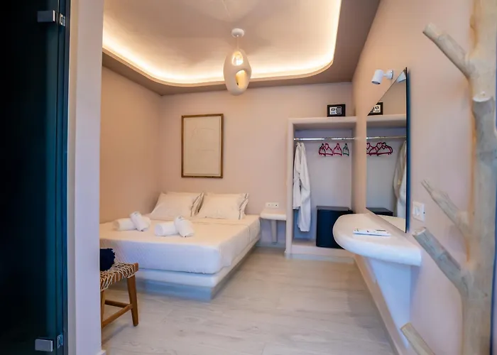 Hotel Zen & Perissa (Santorini)