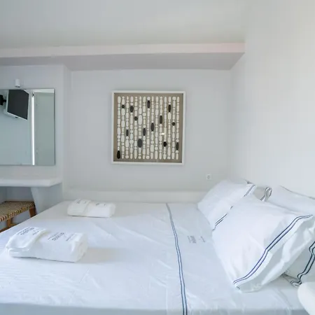 Hotel Zen & Perissa (Santorini)