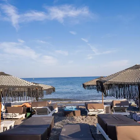 Zen & Hotell Perissa (Santorini)